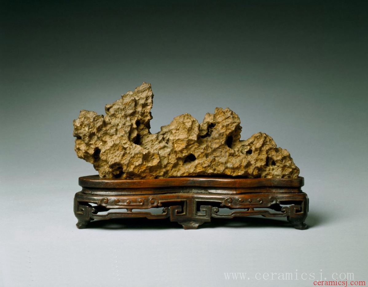 Kiln: Jingdezhen kilns  Period: Qianlong reign (1736-1795), Qing dynasty (1644-1911) 