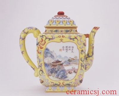 Period: Qianlong reign (1736-1795), Qing dynasty (1644-1911)  Glazetype: famille-rose 