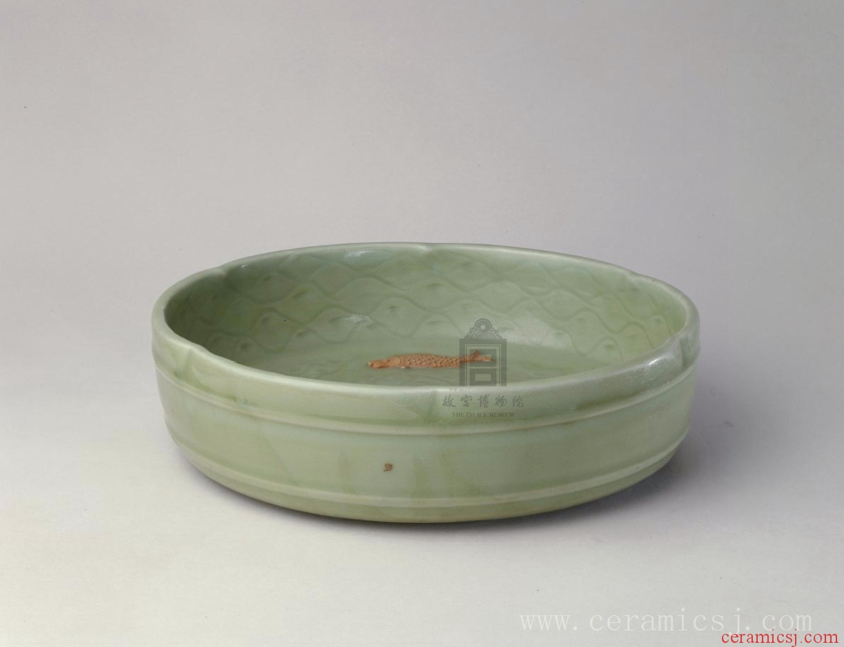Kiln: Longquan kiln  Period: Yuan dynasty (1271-1368)  Date: undated 