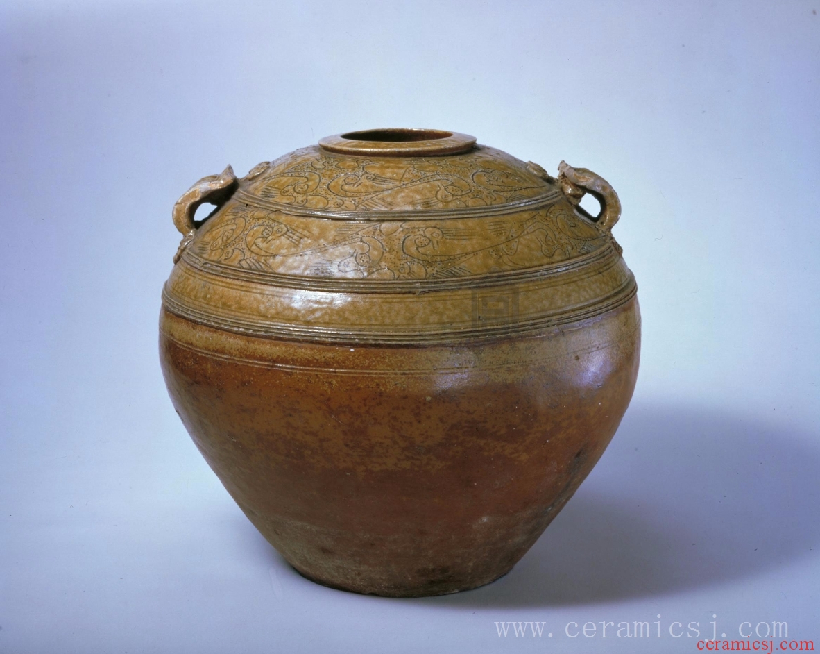 Period: Western Han dynasty (206 BCE – 8 CE)  Glazetype: proto-porcelain  Date: undated 