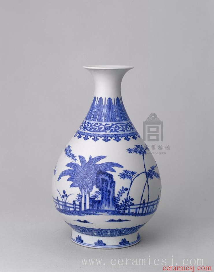 Kiln: Jingdezhen kilns  Period: Xianfeng reign (1851-1861), Qing dynasty (1644-1911)  Glazetype: Blue-and-white 