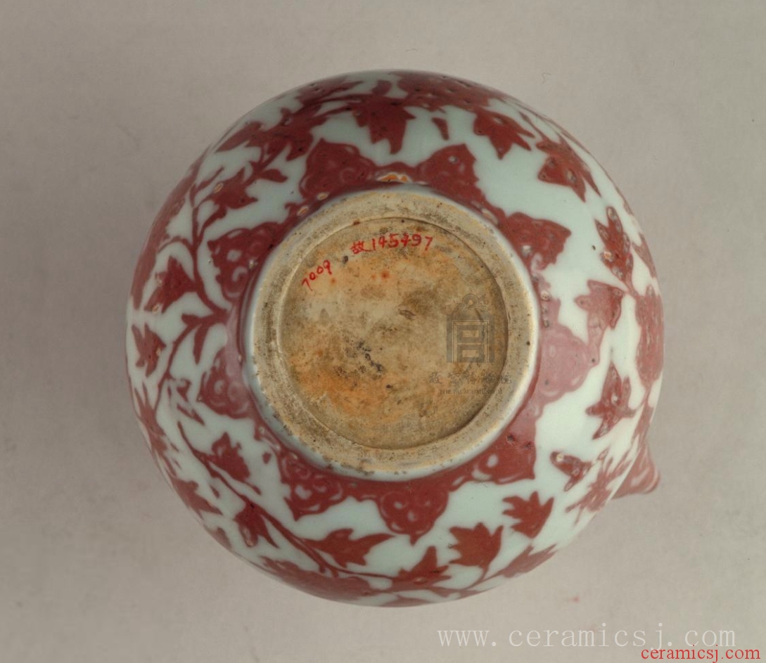 Period: Hongwu reign (1368-1398), Ming dynasty (1368-1644)  Glazetype: Underglaze-red 
