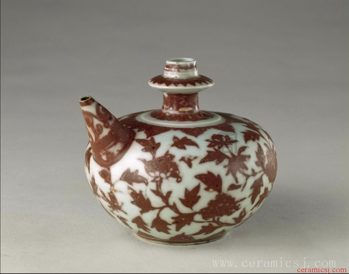 Period: Hongwu reign (1368-1398), Ming dynasty (1368-1644)  Glazetype: Underglaze-red 