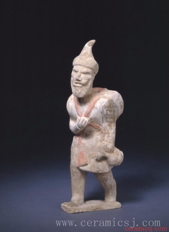 Period: Tang dynasty (618-907)  Dimensions: height: 28 cm 