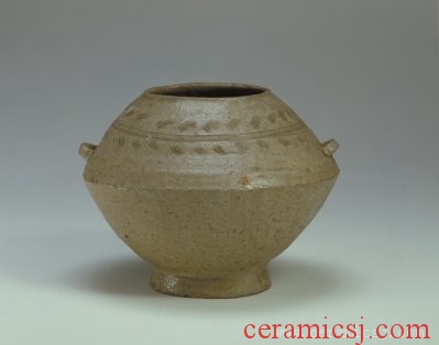 Period: Western Zhou dynasty (1027-711 BCE)  Glazetype: celadon, proto-porcelain 