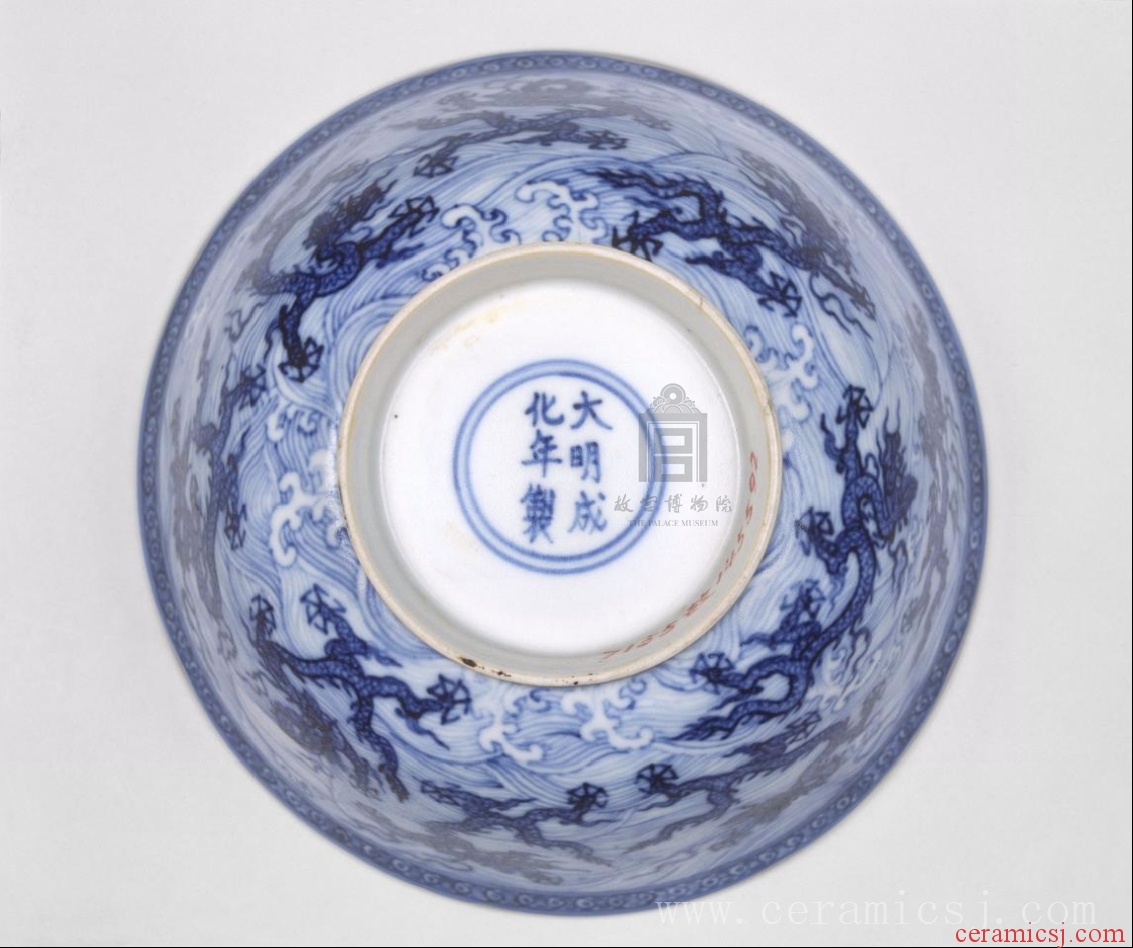 Kiln: Jingdezhen kilns  Period: Chenghua reign (1465-1487), Ming dynasty(1368-1644)  Glazetype: Blue-and-white 