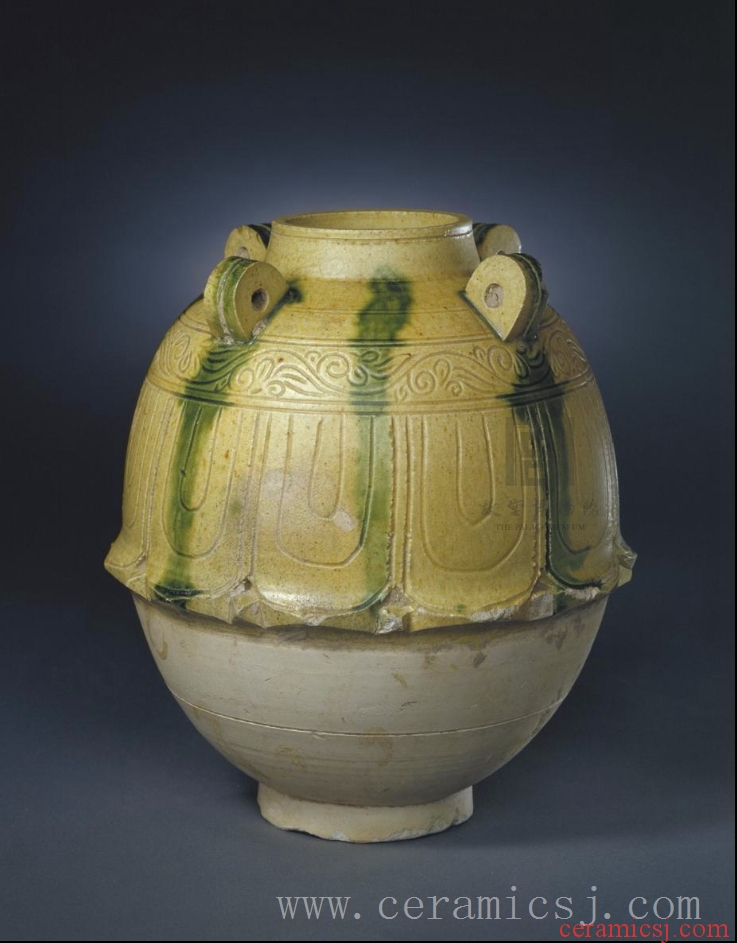 Period: Northern Dynasties (386-581)  Glazetype: yellow glaze 