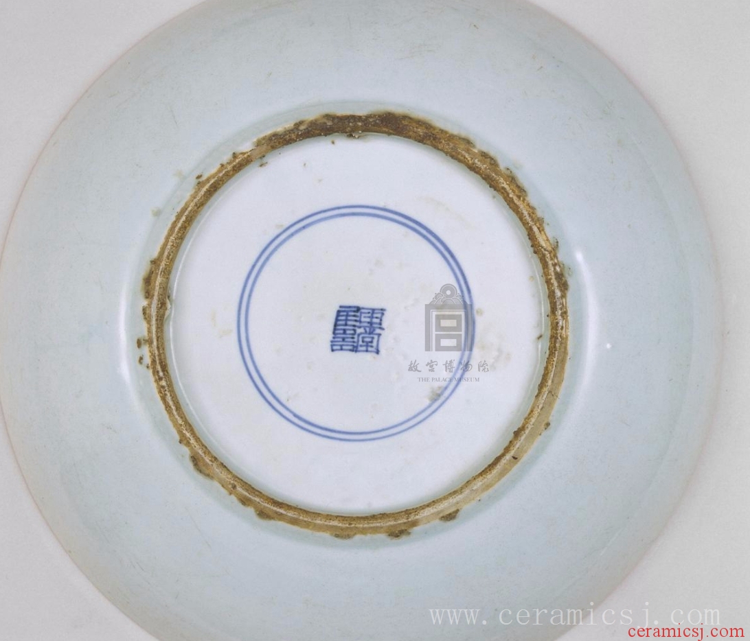 Period: Shunzhi reign (1644-1661), Qing dynasty (1644-1911)  Glazetype: blue-and-white 
