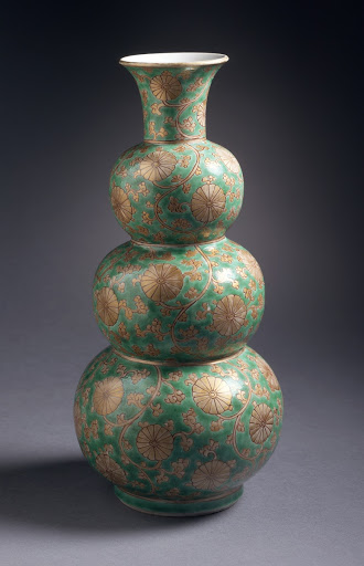 Vase (Ping) in the Form of a Gourd with Floral Scrolls - Unknown