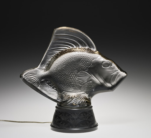 Gros poissons, vagues (Big fish, waves) - Lalique, Rene (French, 1860-1945), Designer