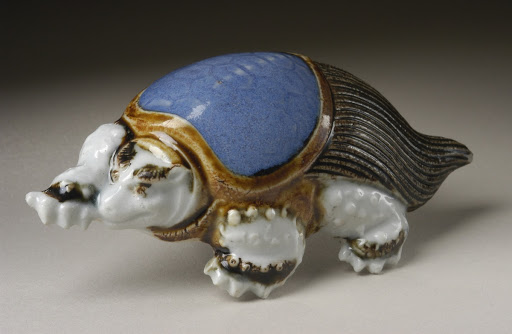 Nail cover in the Form of a Long-Tailed Turtle - Unknown