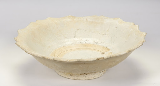 Bowl with lobed rim
