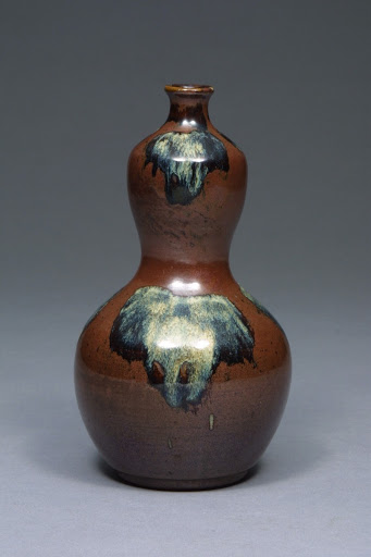 Gourd-shape bottle with brown and splashed white glaze, Black Satsuma Ware