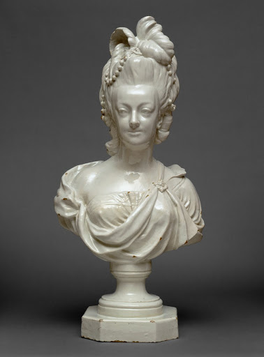 Bust of Queen Maria I - Royal Pottery Factory of Rato