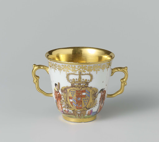 Chocolate cup with the arms of Antonio Farnese, Duke of Parma - Meissener Porzellan Manufaktur