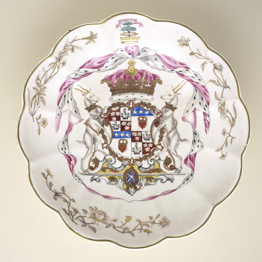 Basin with the Arms of the Duke of Hamilton - Chelsea-Derby Factory