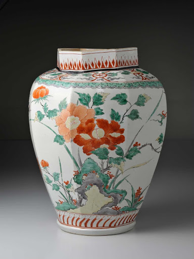 OCTAGONAL JAR, Porcelain with design of peony and camellia in overglaze enamels - unknown