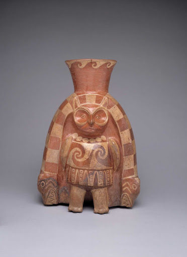 Sculptural ceramic ceremonial vessel that represents the Owl-god ML012866 - Moche style