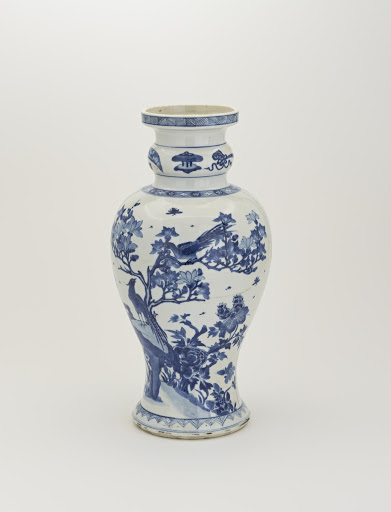 Vase, one of a pair with F1993.8.1