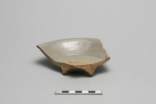 Base of shallow bowl with everted rim
