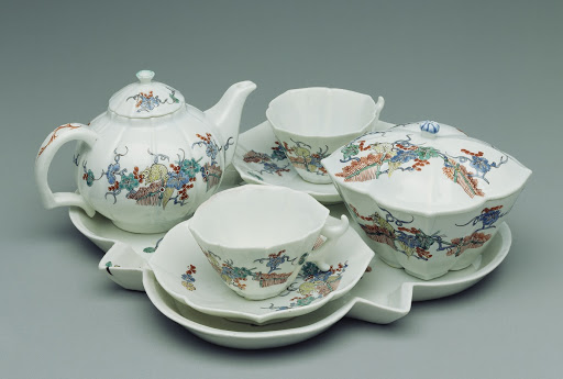 Tea Service - Chantilly Porcelain Manufactory