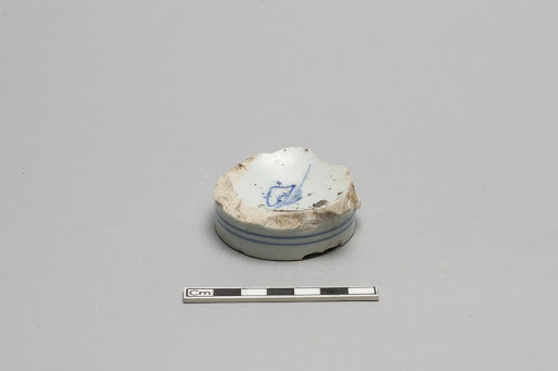 Small bowl, foot fragment