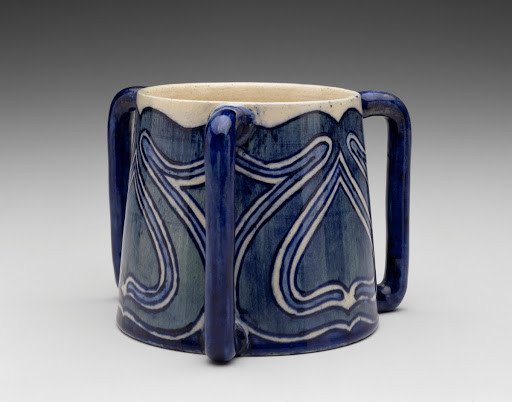 Tyg - Newcomb College Pottery