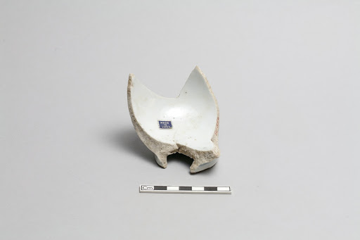 Bowl, fragment of base and wall