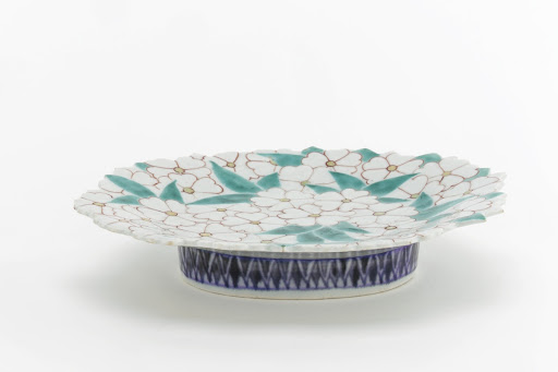 Nabeshima ware dish molded in form of spray of cherry blossoms