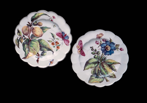 Plate (One of a Pair) - Chelsea Porcelain factory