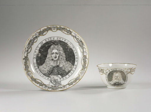 Bell-shaped cup and saucer with a portrait of Lieve Geelvinck - Anonymous
