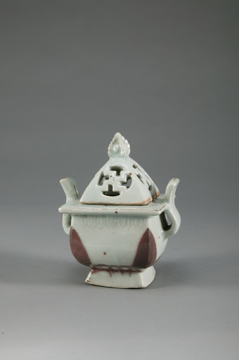 White Porcelain Incense Burner in Underglaze Copper - Unknown
