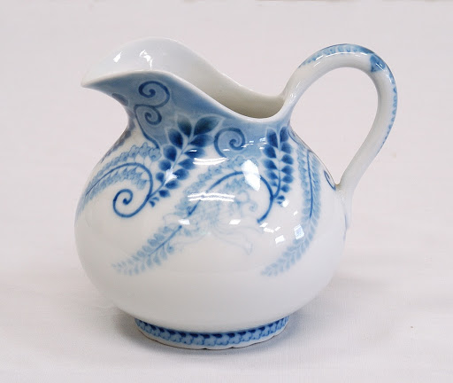 Creamer with wisteria design,
 blue and white - Arita ware, KORANSHA