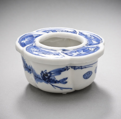 Ashtray or Brush Washer in the Form of a Plum Blossom, Pine Decor - Unknown