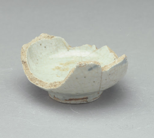 Small bowl (fragment)
