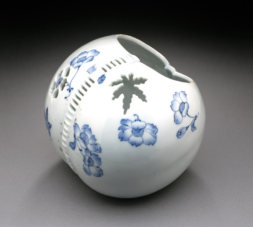 Hand Warmer in the Form of a Ball for the Game Kemari - Unknown