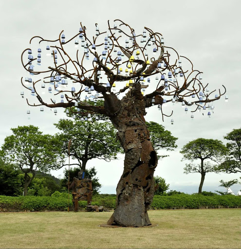 Sound Tree-The Happy Tree in Jinshan - Sung, Dong Hun