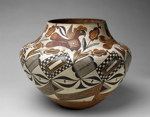 Jar (olla) with Parrots, Flowers, and Abstract Designs - ácoma