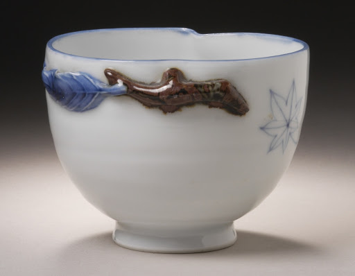 Peach-shaped Bowl with Maple Leaf Decor - Unknown