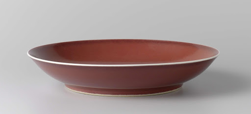 Saucer-dish with a red glaze - Anonymous