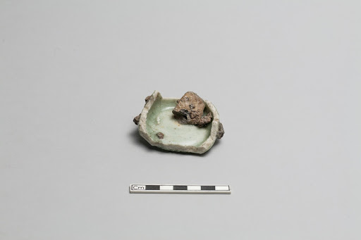 Base fragment (with kiln debris adhering)