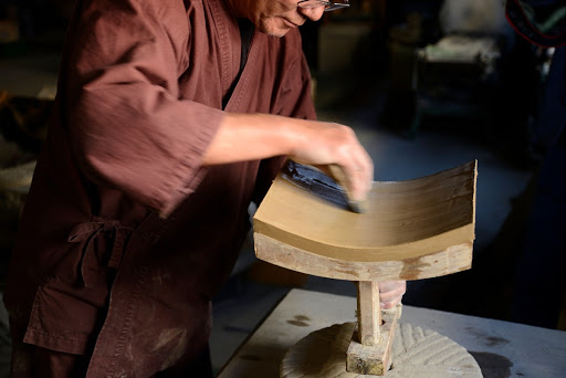 Smoothing process, Kyoto ceramic tiles - Asada Kawara Factory