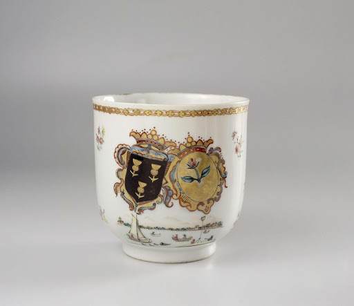 Cup with handle with the arms of the Van Blommenstein and De Roos family - Anonymous