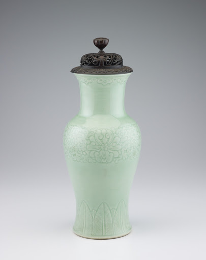 Vase, one of a pair with F1980.15a-c