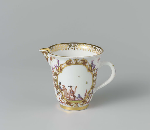 Spouted cup and saucer - Meissener Porzellan Manufaktur