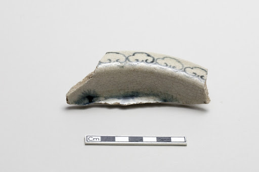 Plate with out-turned rim, fragment