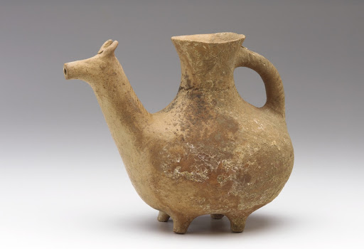 Vessel with zoomorphic spout