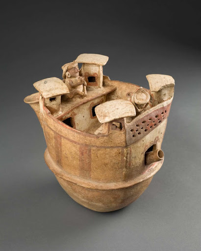 Sculptural ceramic ceremonial vessel that represents a libation scene ML031716 - Recuay style