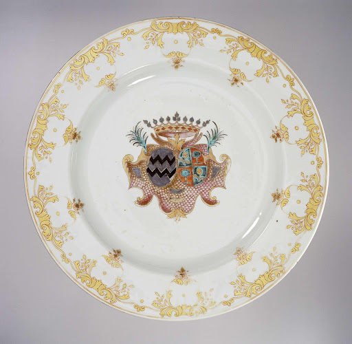 Dish with the arms of the Van Reede van Oudtshoorn and Boesses families - Anonymous