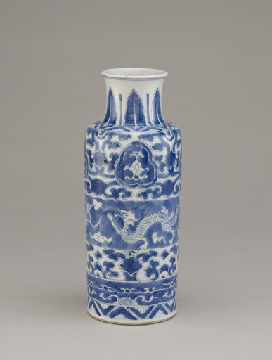 Rouleau-shaped vase